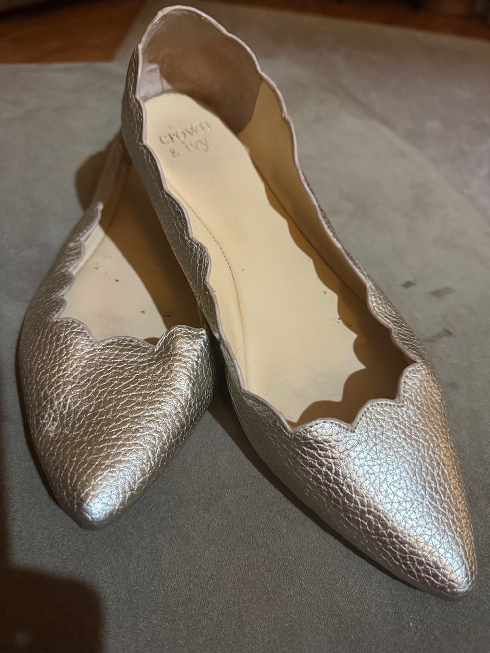Crown & Ivy  Metallic gold Scalloped Pointed Toe Flats